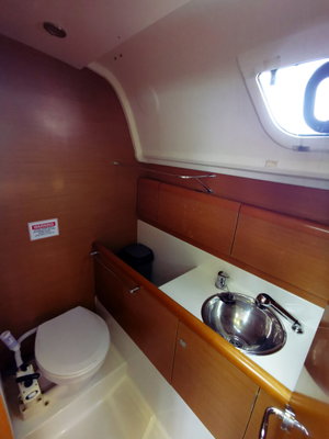 Sun Odyssey 33i „Paola“ – fotka 5