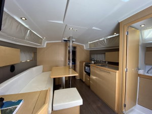 Oceanis 38 „Solar“ – fotka 3