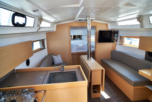 Oceanis 38.1 „Mici“ – fotka 8