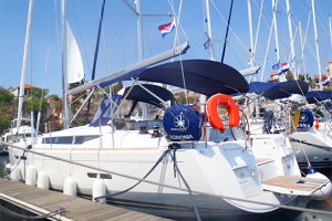 Sun Odyssey 439 „Karma“ – fotka 1
