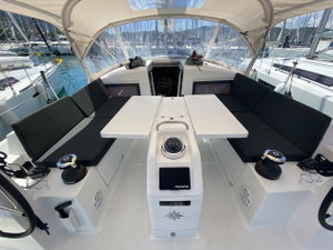 Sun Odyssey 440 „Anda“ – fotka 8