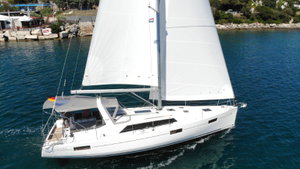 Oceanis 41.1 „Pauline“ – fotka 1