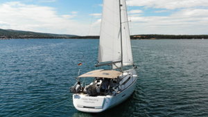 Sun Odyssey 419 „Happy Welcome“ – fotka 8