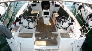 Sun Odyssey 419 „Happy Welcome“ – fotka 1