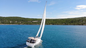 Sun Odyssey 419 „Happy Welcome“ – fotka 2