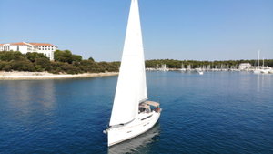 Sun Odyssey 419 „Mira“ – fotka 10