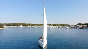 Sun Odyssey 419 „Mira“ – fotka 9