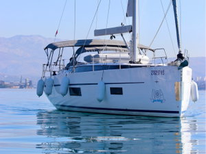 Bavaria C50 Holiday „Size Matters“ – fotka 1