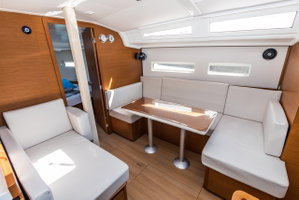 Sun Odyssey 410 „Feel The Magic“ – fotka 7