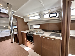 Oceanis 38.1 „Sail Bellatrix“ – fotka 11