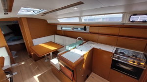 Sun Odyssey 419 „Para elli“ – fotka 8