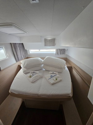 Lagoon 42 „Azzuro“ – fotka 12