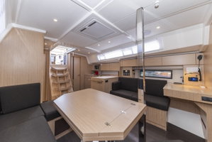 Bavaria C42 „Maraschino“ – fotka 18