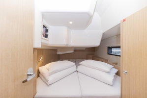 Bavaria C42 „Maraschino“ – fotka 27