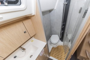 Bavaria C42 „Maraschino“ – fotka 5