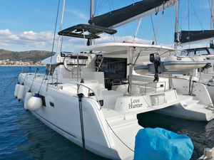 Lagoon 42 „Love Hunter“ – fotka 1