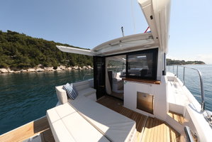 Sealine C335V „Stormi“ – fotka 11