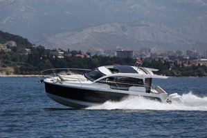 Sealine C335V „Stormi“ – fotka 1