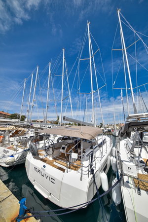 Bavaria C42 „Mauvic“ – fotka 7