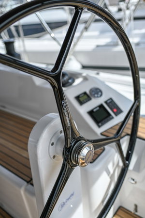 Bavaria C42 „Mauvic“ – fotka 10