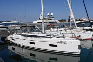 Bavaria C42 „Dna“ – fotka 3