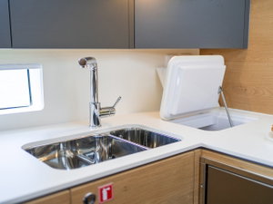 Elan Impression 45 „Trinity“ – fotka 17