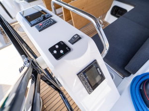 Elan Impression 45 „Trinity“ – fotka 11
