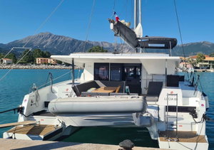 Lucia 40
