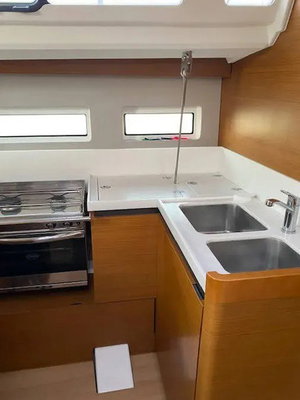Sun Odyssey 440 „Goji Berry“ – fotka 6