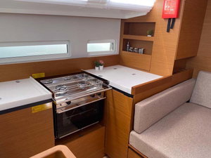 Sun Odyssey 410 „Marelli“ – fotka 3