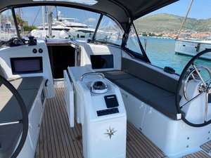Sun Odyssey 410 „Marelli“ – fotka 7