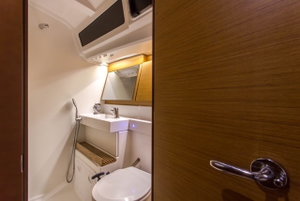 Sun Odyssey 440 „Deep Water“ – fotka 4