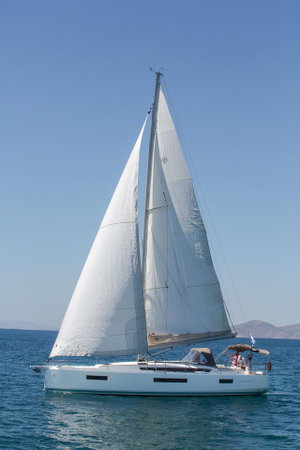 Sun Odyssey 440 „Deep Water“ – fotka 6