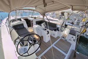 Sun Odyssey 490 „Menelaos“ – fotka 2