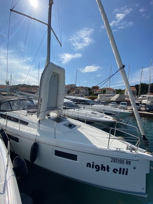 Sun Odyssey 410 „night elli“ – fotka 1