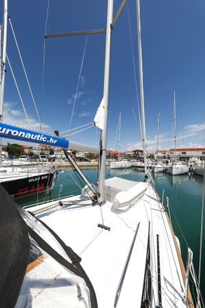 Oceanis 35.1 „Aris“ – fotka 12