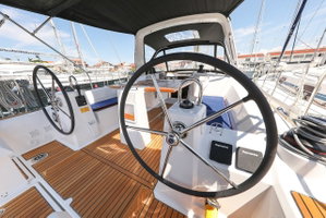 Oceanis 35.1 „Aris“ – fotka 10