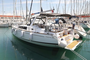 Oceanis 35.1 „Aris“ – fotka 1
