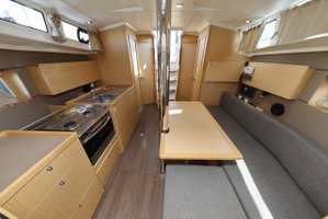 Oceanis 38.1 „Reya“ – fotka 12