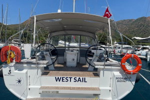 Oceanis 46.1 „WEST“ – fotka 7