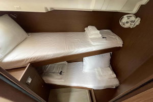 Oceanis 51.1 „EAST“ – fotka 9