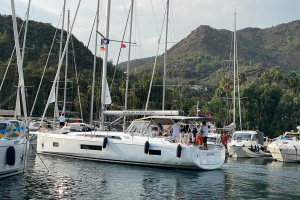 Oceanis 51.1 „EAST“ – fotka 11