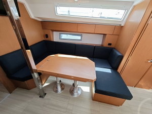 Bavaria C42 „Zen“ – fotka 12