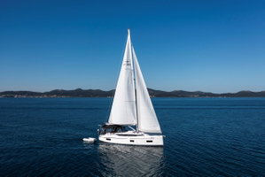 Bavaria C38 „Martini“ – fotka 26