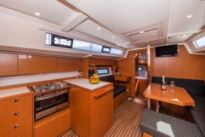 Bavaria C38 „Martini“ – fotka 16
