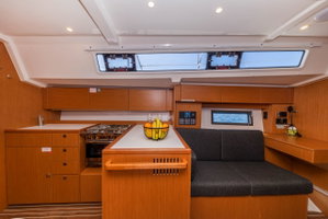 Bavaria C38 „Martini“ – fotka 17