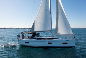 Bavaria C38 „Martini“ – fotka 27