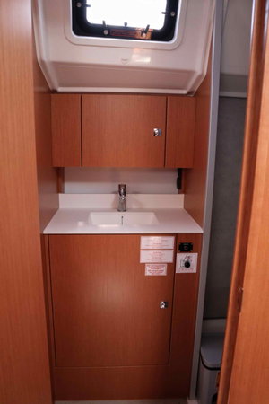 Bavaria C42 „Lima“ – fotka 31