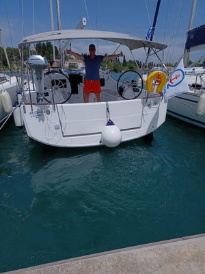 Sun Odyssey 410 „Aloha“ – fotka 3