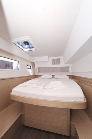 Lagoon 42 „Luna“ – fotka 4